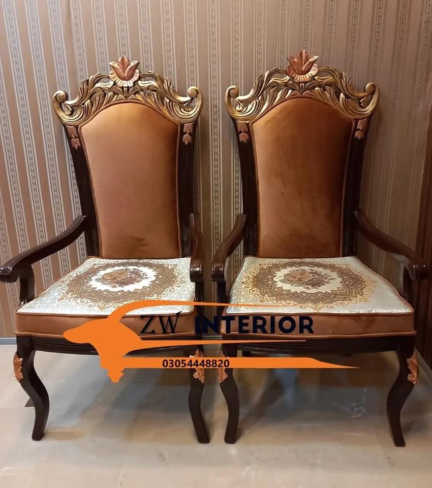 saml taj bedroom — Lahore